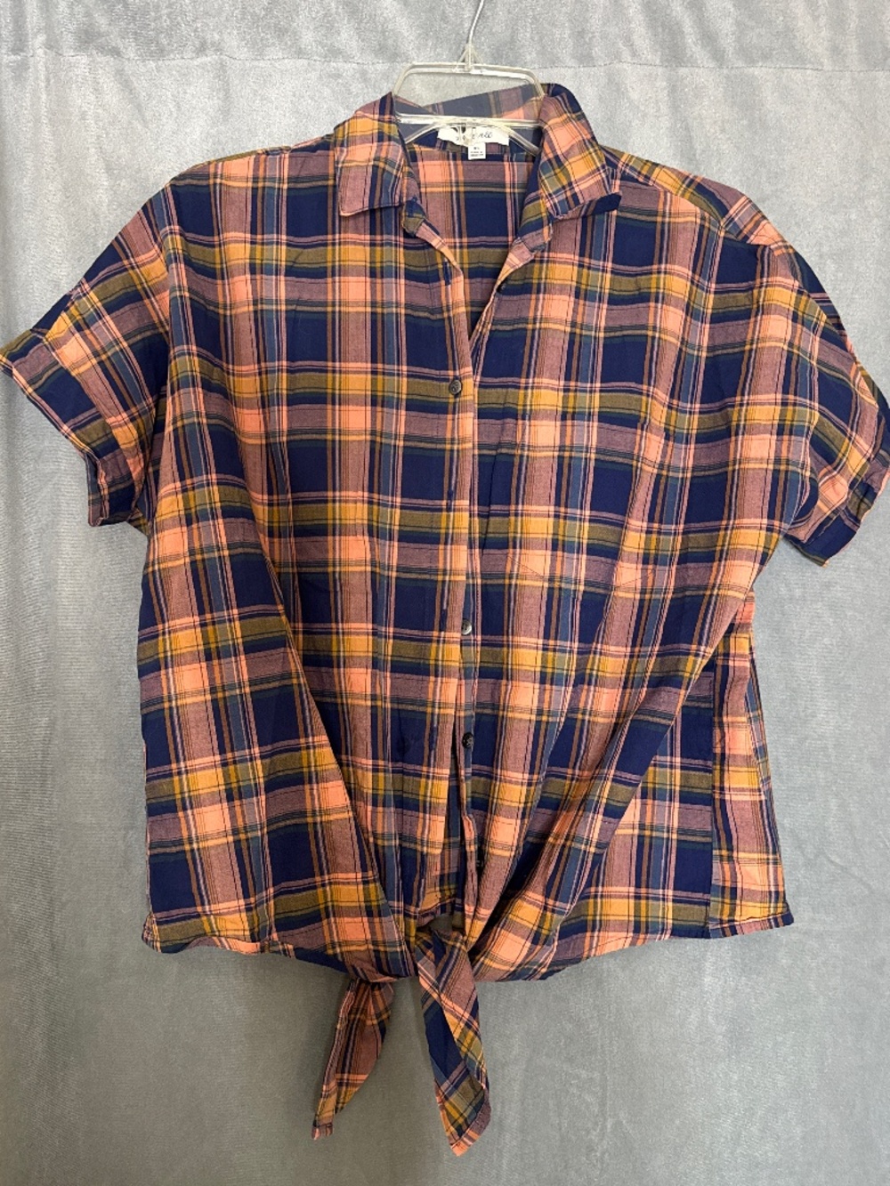 Madewell Plaid Short Sleeve Tie Button Up